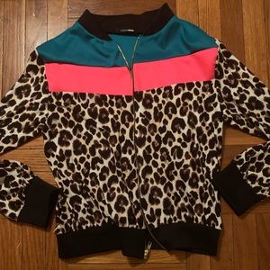 Cheetah print color block track suit !! 🔥🔥🔥